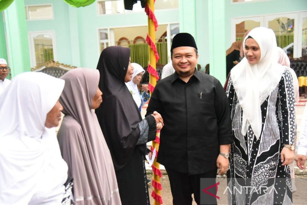 Silaturahmi Ramadhan ke Angkola Sangkunur, Dolly Pasaribu disambut hangat warga