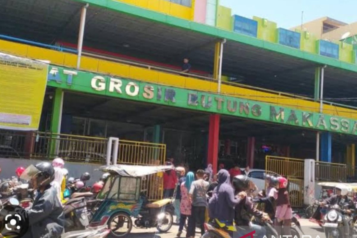 Pusat grosir Pasar Butung Makassar mulai dipadati pengunjung