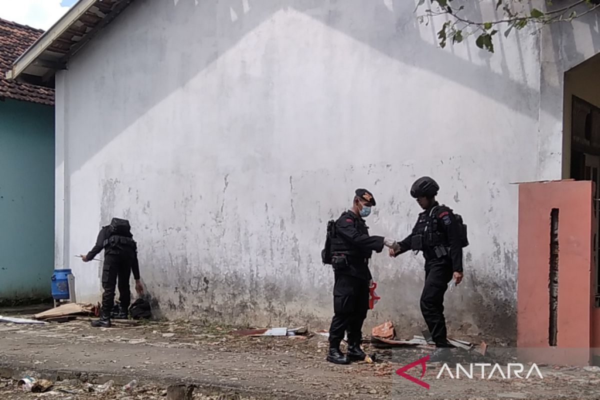 Polisi tetapkan satu tersangka kasus ledakan bubuk petasan