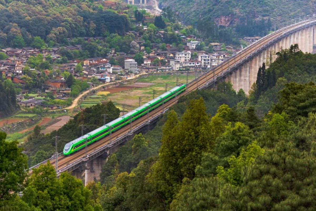 Kereta China-Laos akan luncurkan layanan penumpang lintas perbatasan