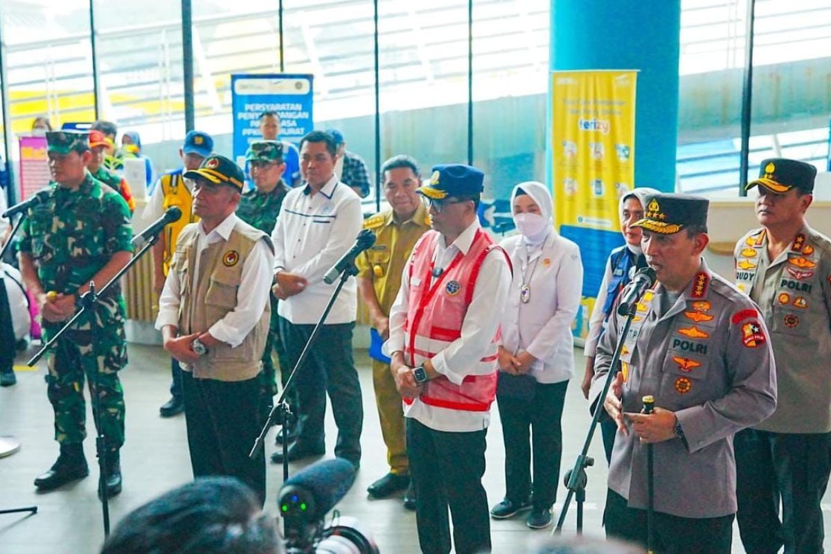 Tinjau Pelabuhan Merak, Kapolri pastikan siapkan upaya wujudkan mudik aman bagi masyarakat