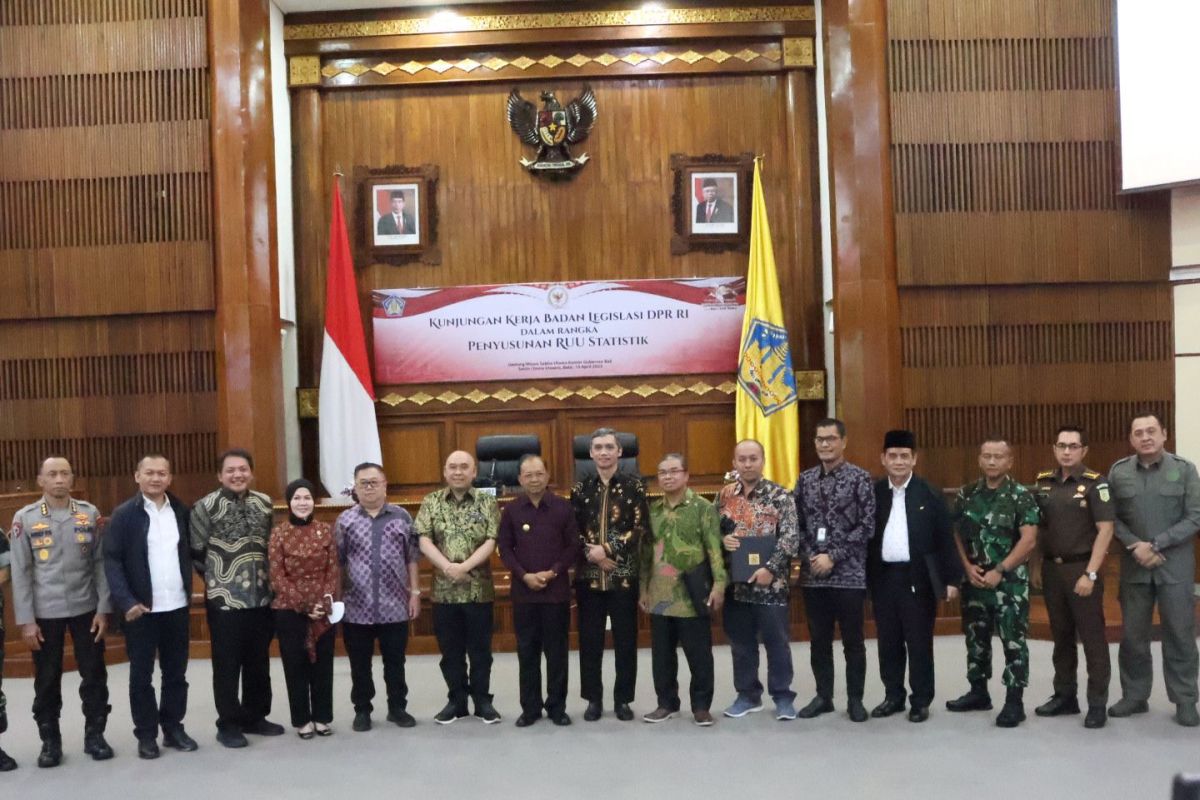 Badan Legislasi DPR sampaikan alasan revisi RUU Statistik di Bali