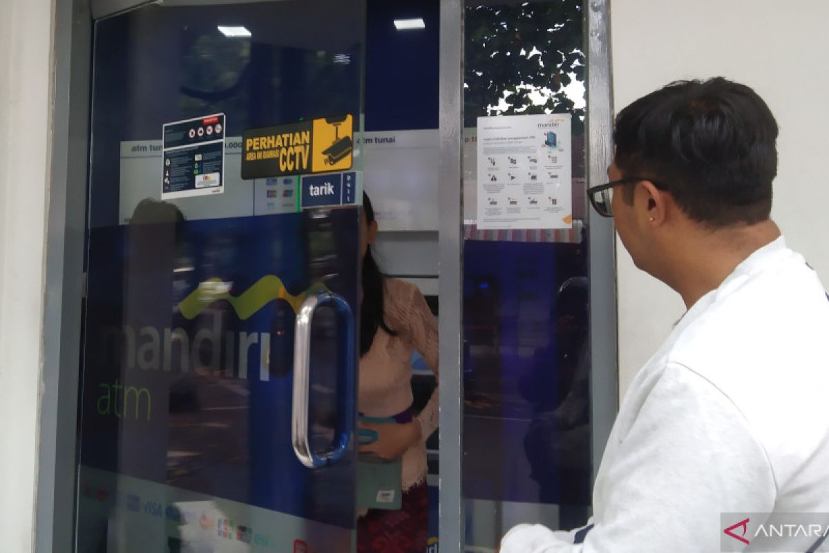 Bank Mandiri pasok Rp675 miliar ke seluruh ATM di Bali