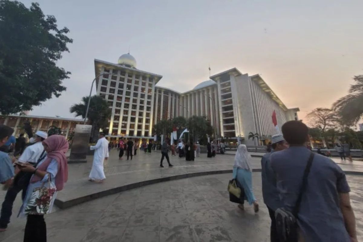 Kapan sidang isbat Idul Fitri? Masjid Istiqlal masih menunggu