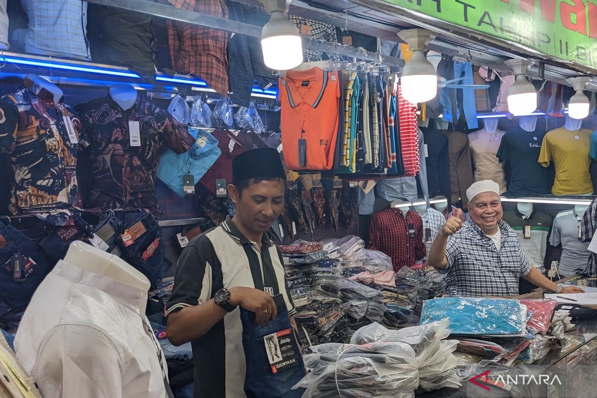 Penjual pakaian di Medan resah dagangan sulit laku jelang Lebaran