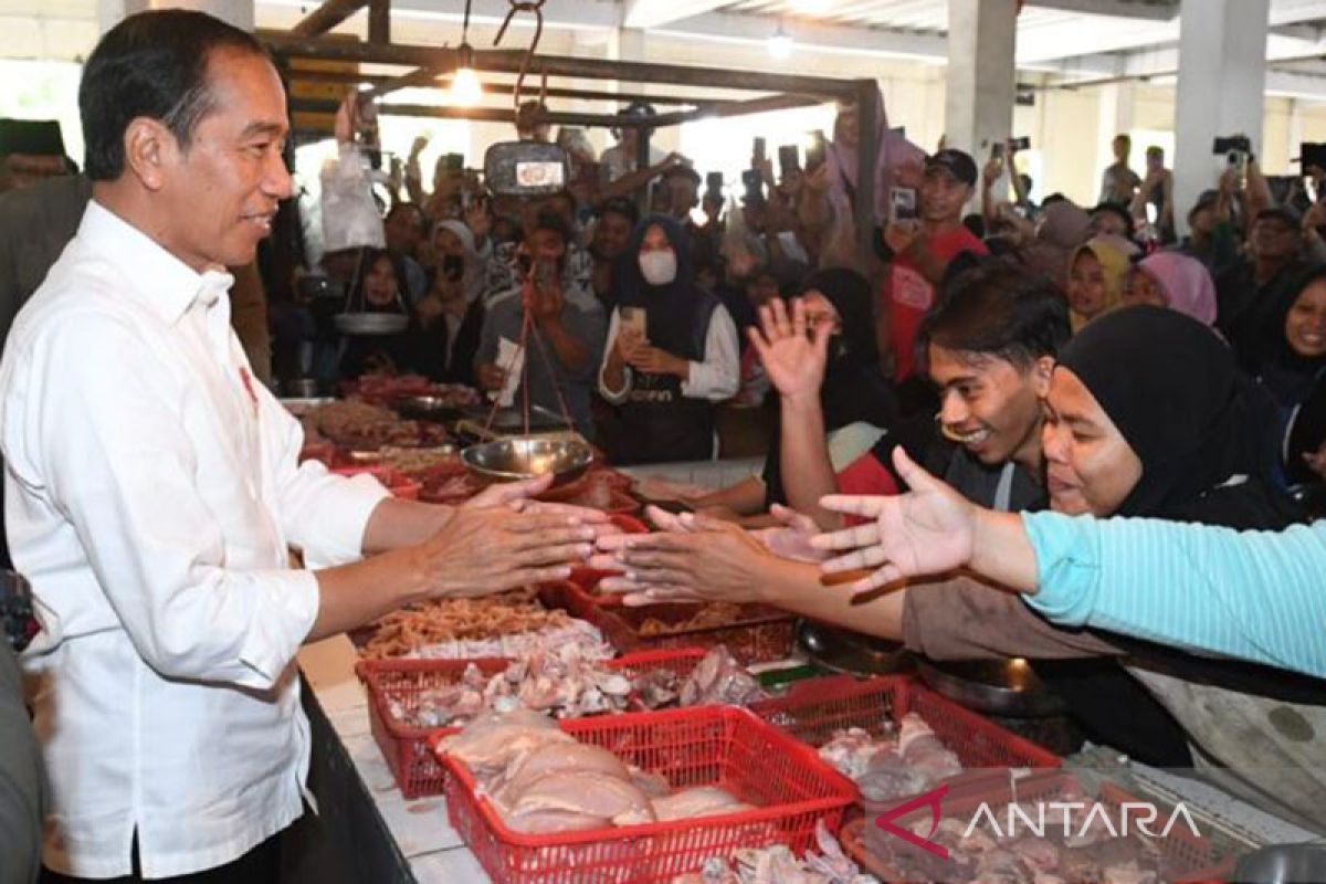 Presiden Jokowi pastikan ketersediaan kebutuhan pokok terkendali