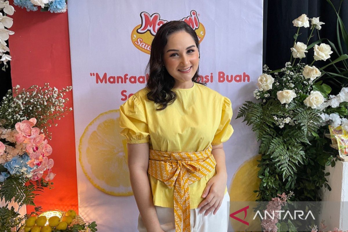 Mona Ratuliu sudah siapkan seragam keluarga untuk sambut Lebaran