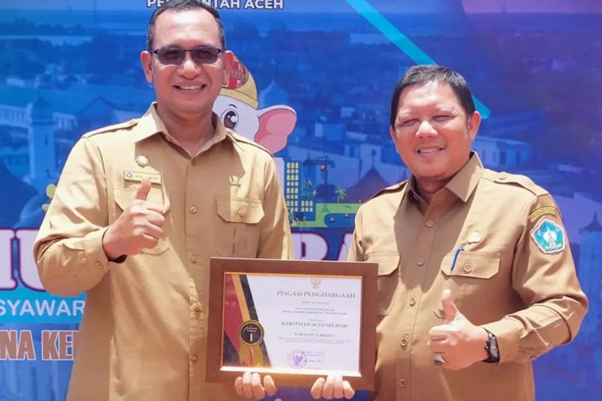 Pemkab Aceh Selatan terima Anugerah Prof Madjid Ibrahim