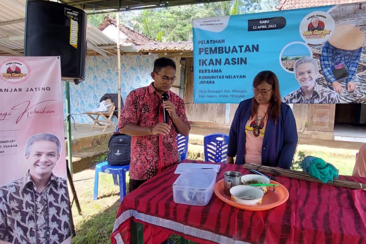 Mak Ganjar Jateng beri pelatihan pengolahan ikan asin di Jepara