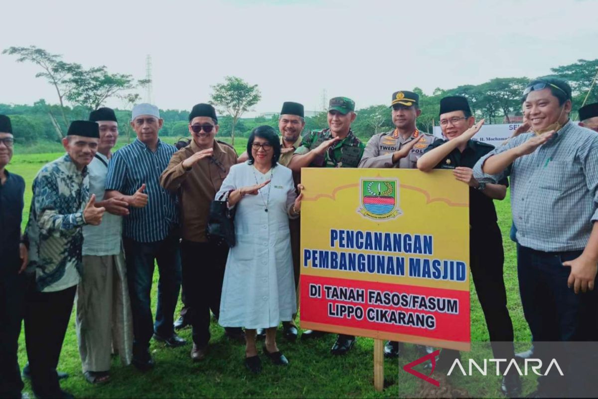 Bupati Bekasi canangkan pembangunan masjid di tengah kawasan industri Desa Cibatu