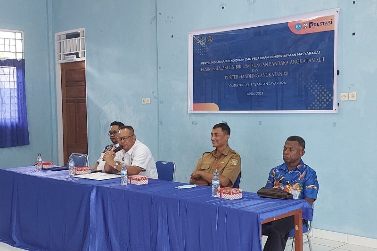 Poltekbang: SMKN 5 Waibhu sekolah penerbangan pertama Papua