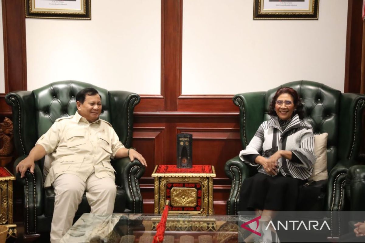 Susi Pudjiastuti menemui Prabowo Subianto di Kementerian Pertahanan