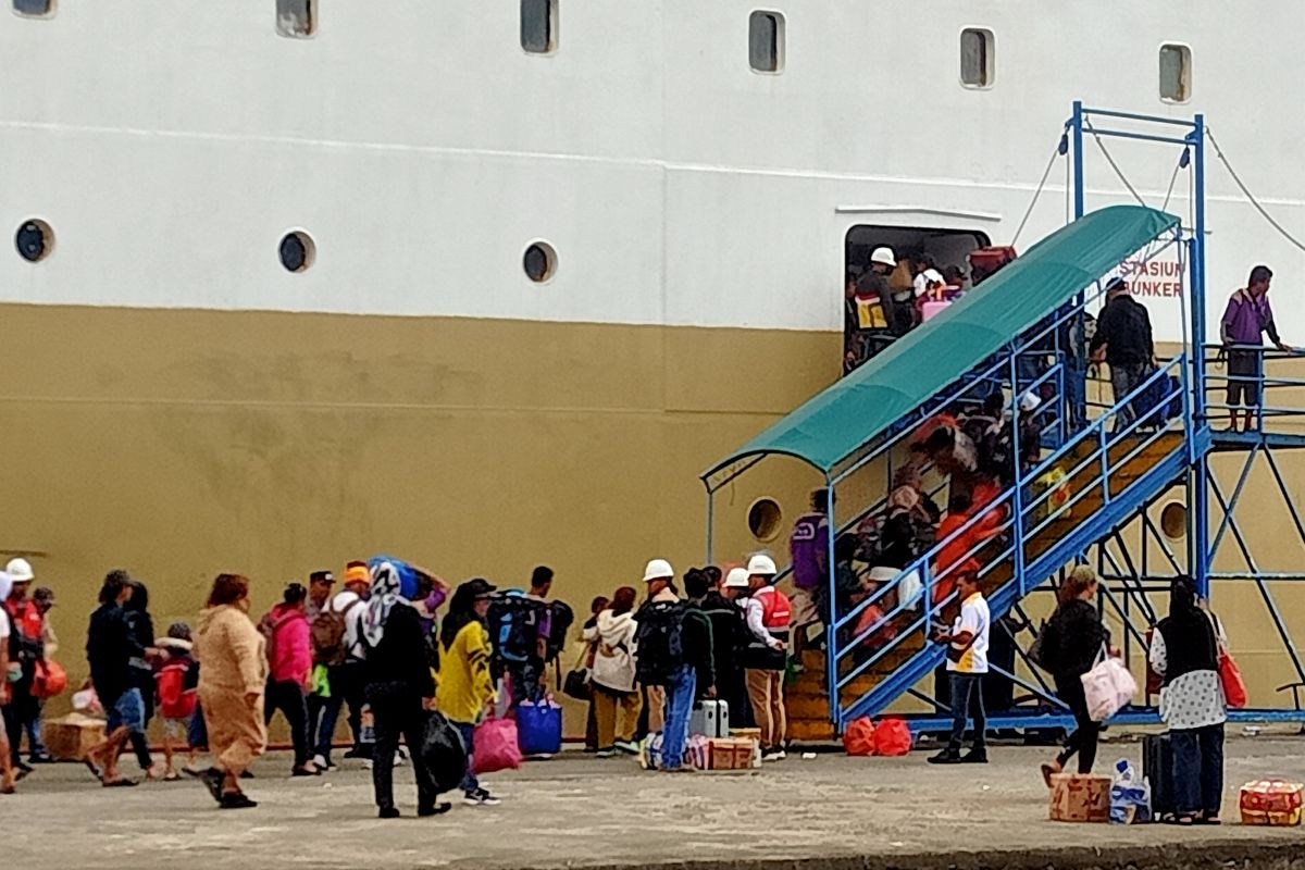 Penumpang kapal  mudik Lebaran 2023 di Ambon mulai ada lonjakan