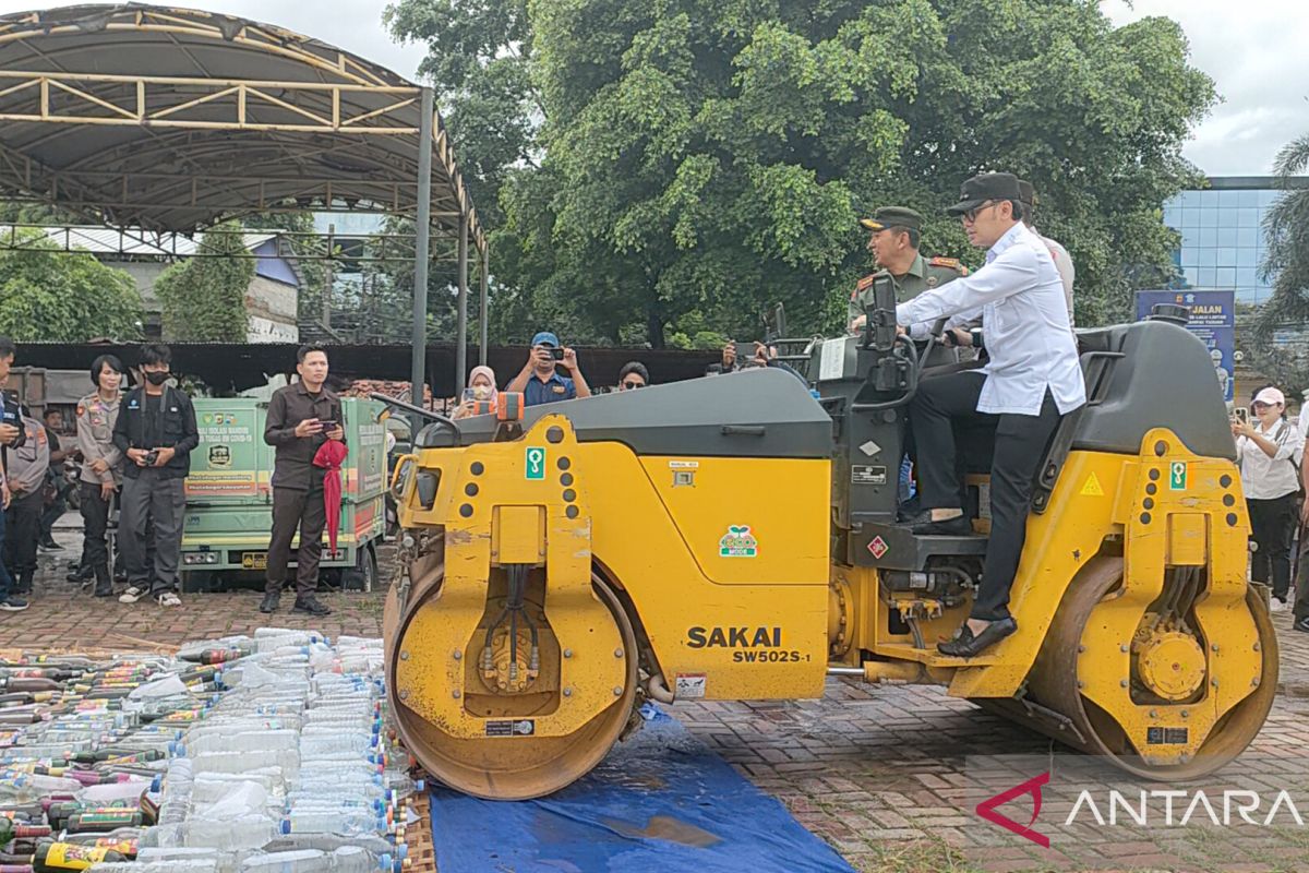 Polresta Bogor Kota sita 1.333 knalpot bising dan 5.743 botol miras