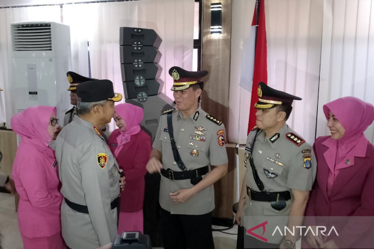 Kapolda Sulut Sertijab Tiga Pejabat Utama Dan Tujuh Kapolres Antara News