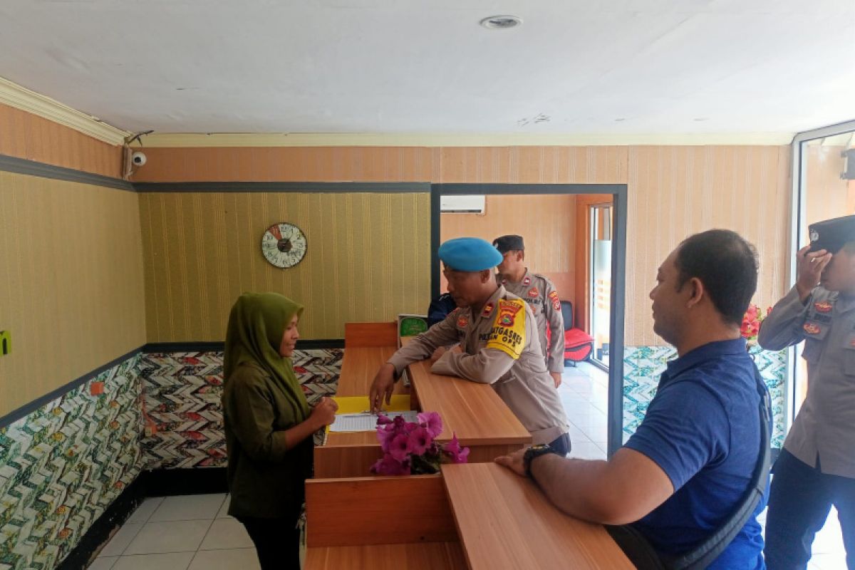 Polisi merazia hotel di Sumbawa NTB