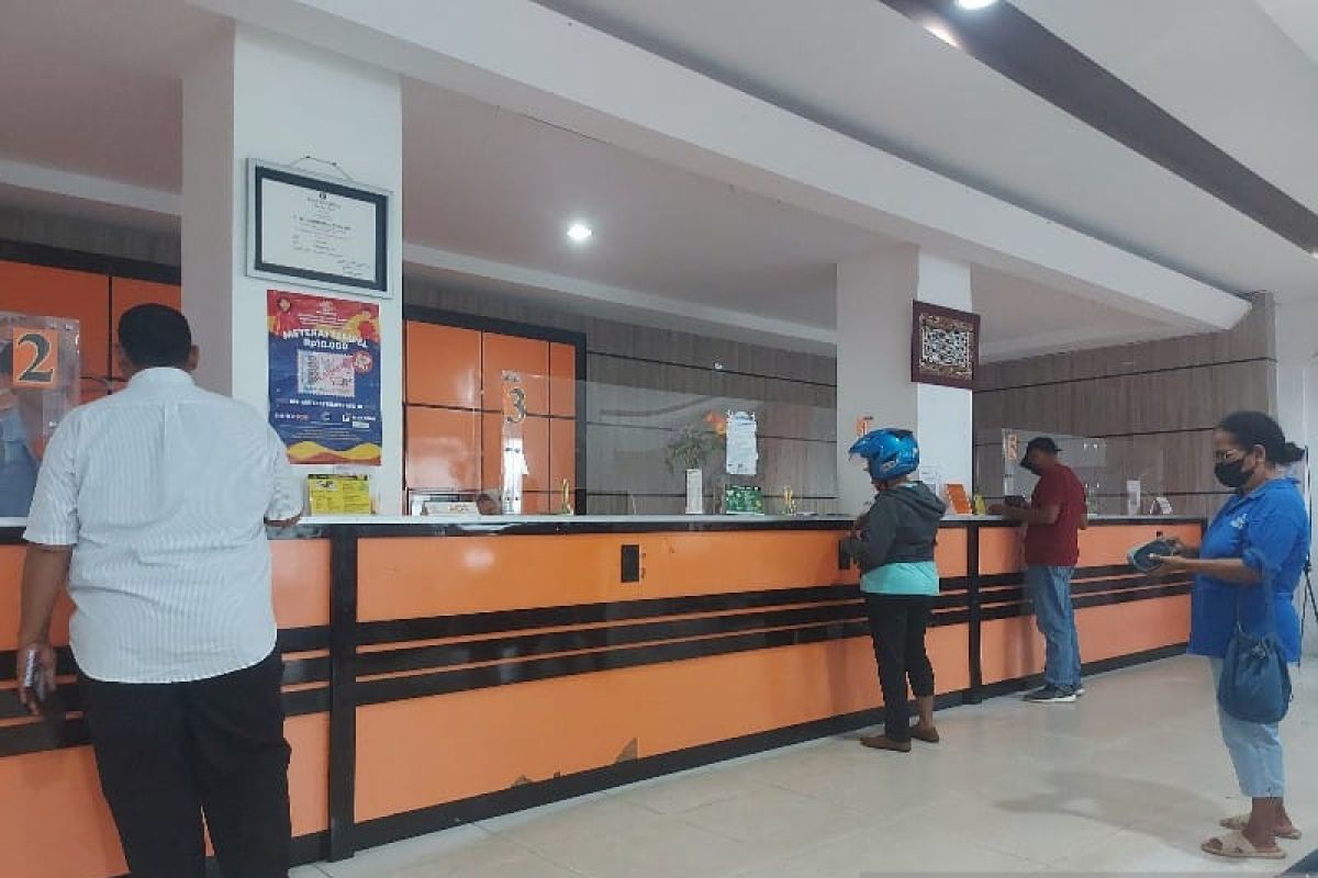 Kantor Pos Jayapura: Pengiriman barang meningkat H-7 menjelang lebaran