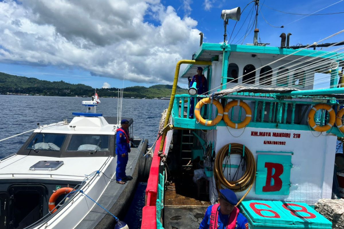 Ditpolairud Polda Maluku patroli pengawasan kawasan konservasi  Banda