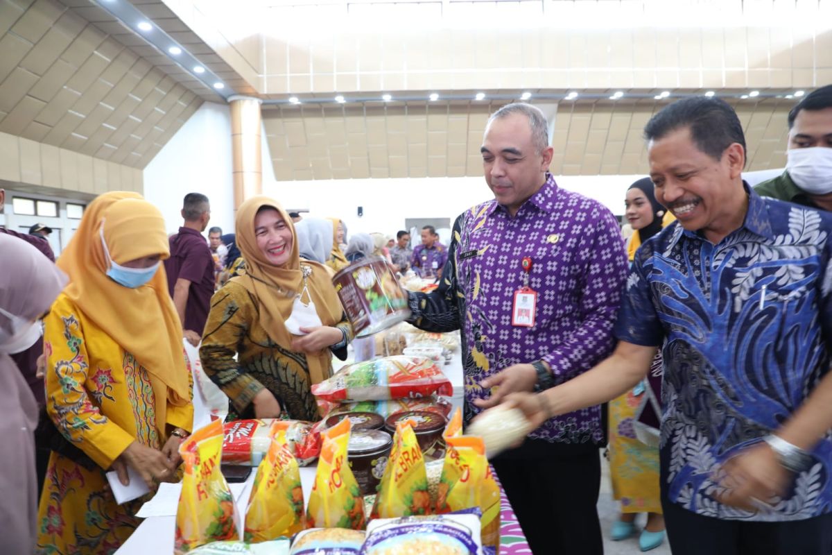 Pemkab Tangerang gelar bazar murah Ramadhan jelang lebaran