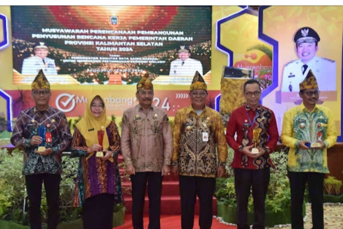 Banjarbaru raih penghargaan pembangunan daerah 2023