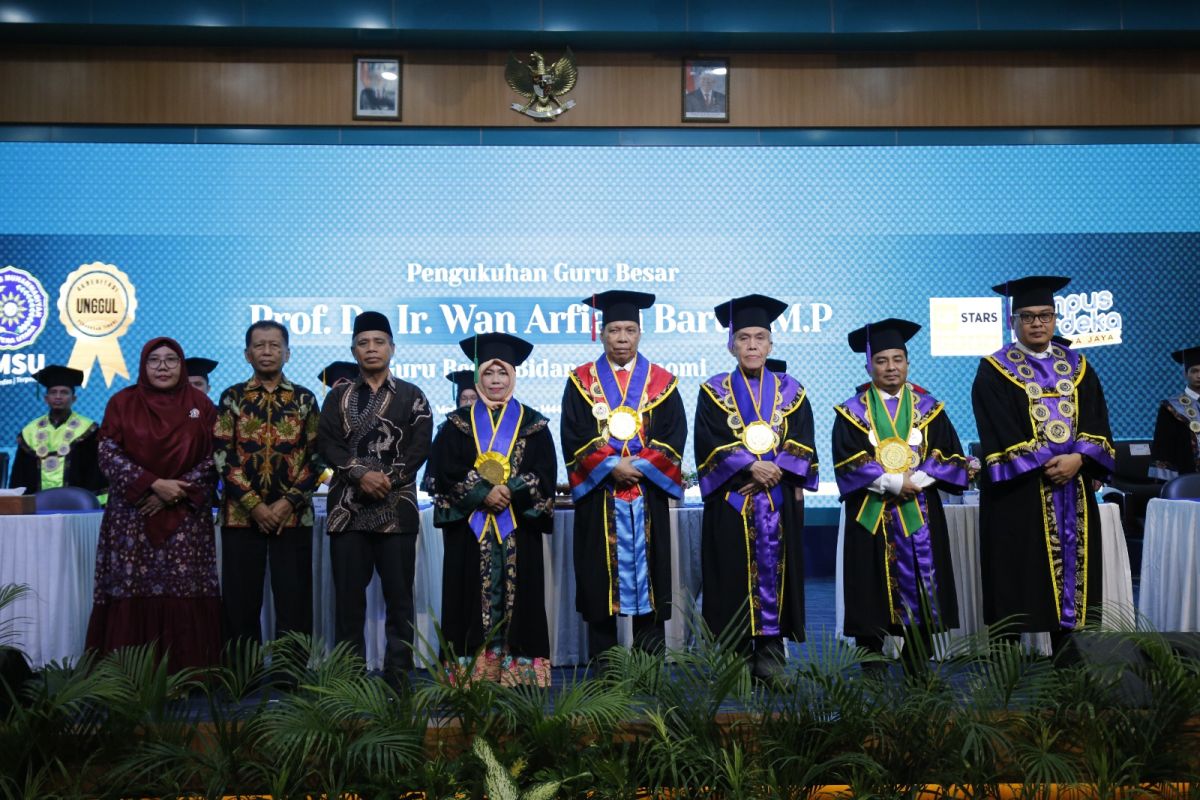 UMSU kukuhkan Prof. Wan Arfiani jadi Guru Besar Ilmu Pertanian