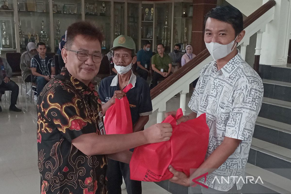 RSMS Purwokerto salurkan 2.800 paket sembako untuk  masyarakat