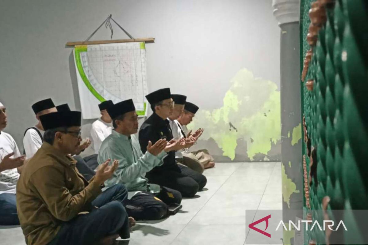 Bupati Bekasi ungkap nilai keteladanan KH Raden Ma'mun Nawawi