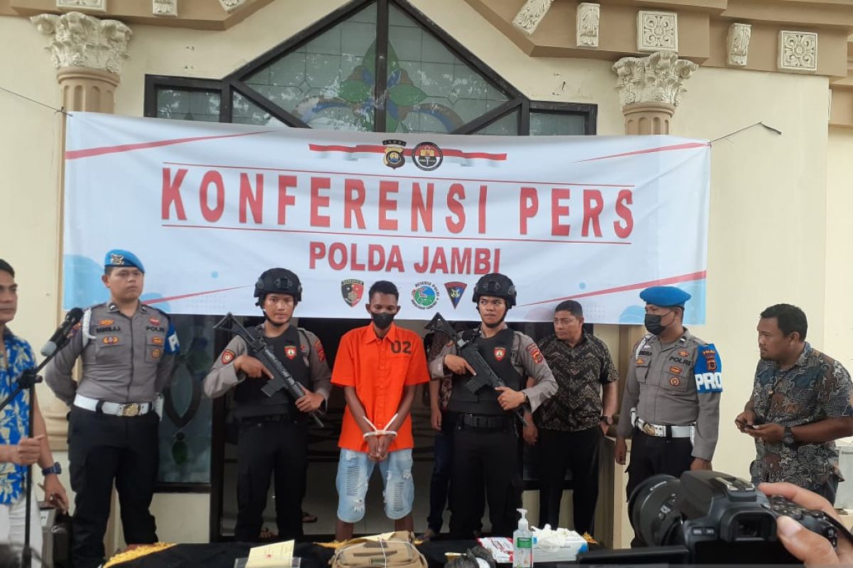 Polda Jambi tangkap kurir bawa hampir 1 kilogram sabu