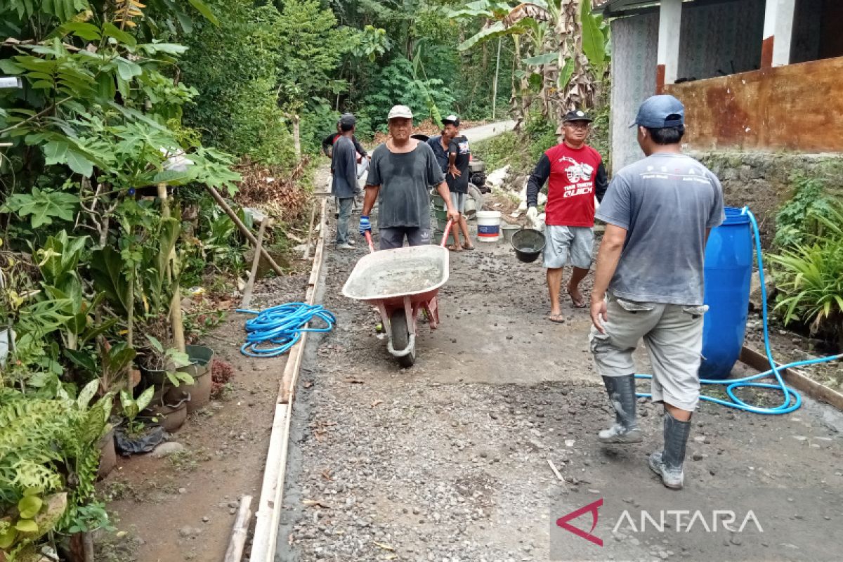 Disnakertrans Bantul arahkan padat karya untuk program pengentasan kemiskinan