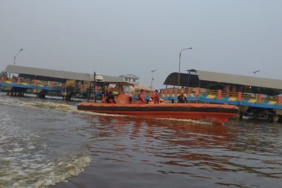 Tim SAR masih cari dua korban hilang pada tabrakan kapal di Tanjabbar Jambi