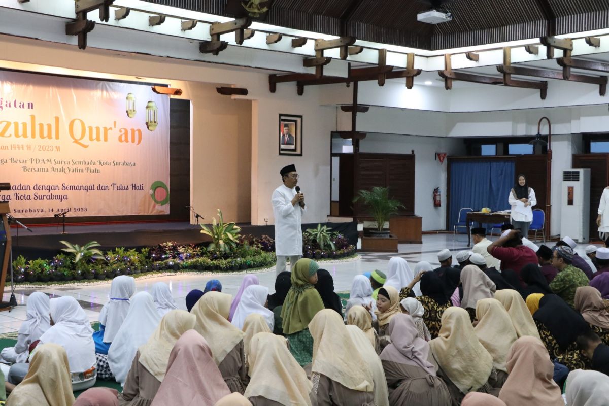 PDAM Surya Sembada Surabaya santuni ratusan anak yatim