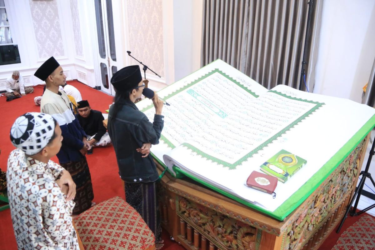 Tadarus Al Quran raksasa di Kota Probolinggo akhirnya selesai