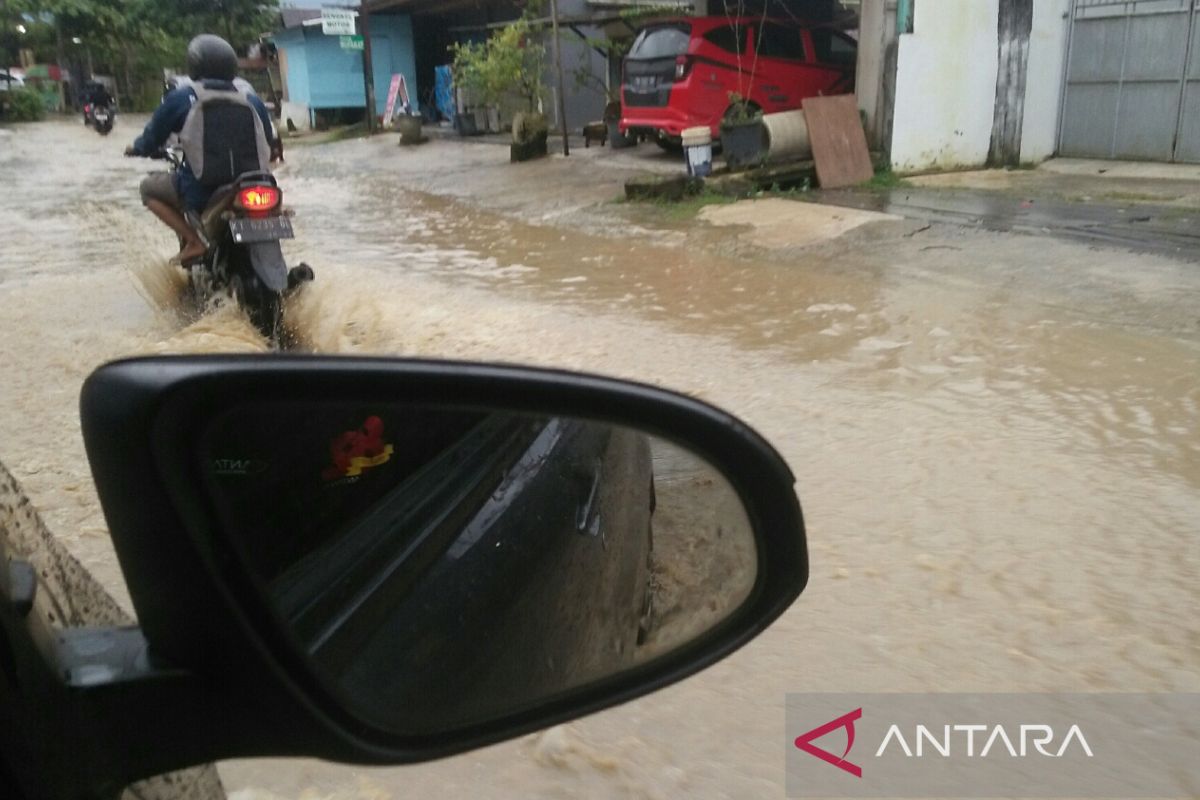 Sebagian wilayah Indonesia berpotensi hujan