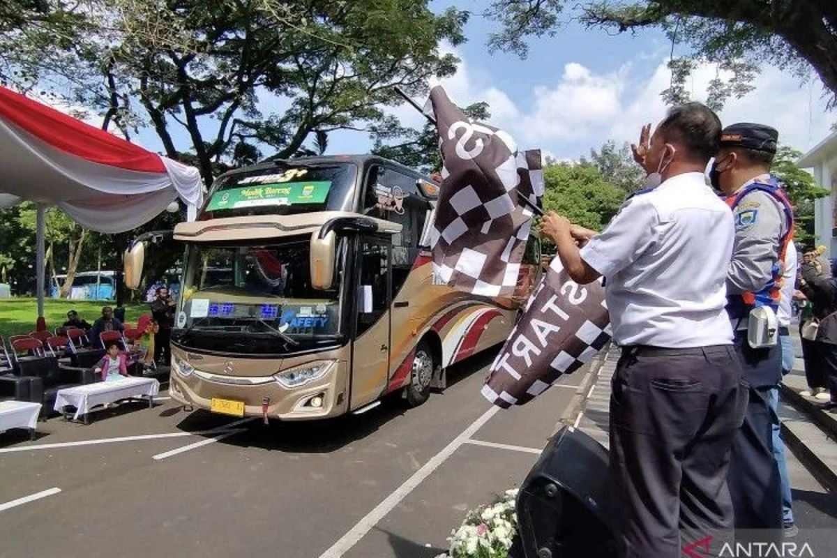 Yana Mulyana batal hadiri kegiatan mudik gratis usai ditangkap KPK