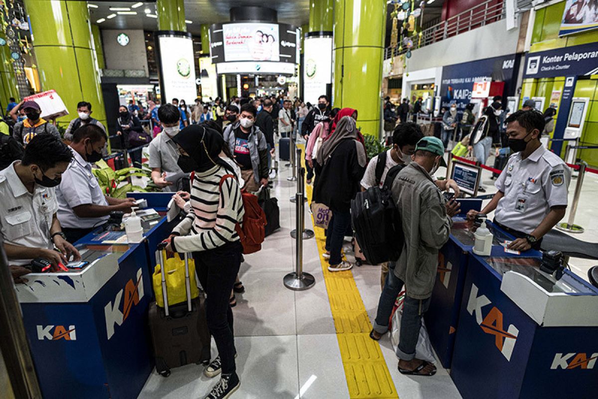 Pemudik padati Stasiun Gambir sepekan jelang Lebaran