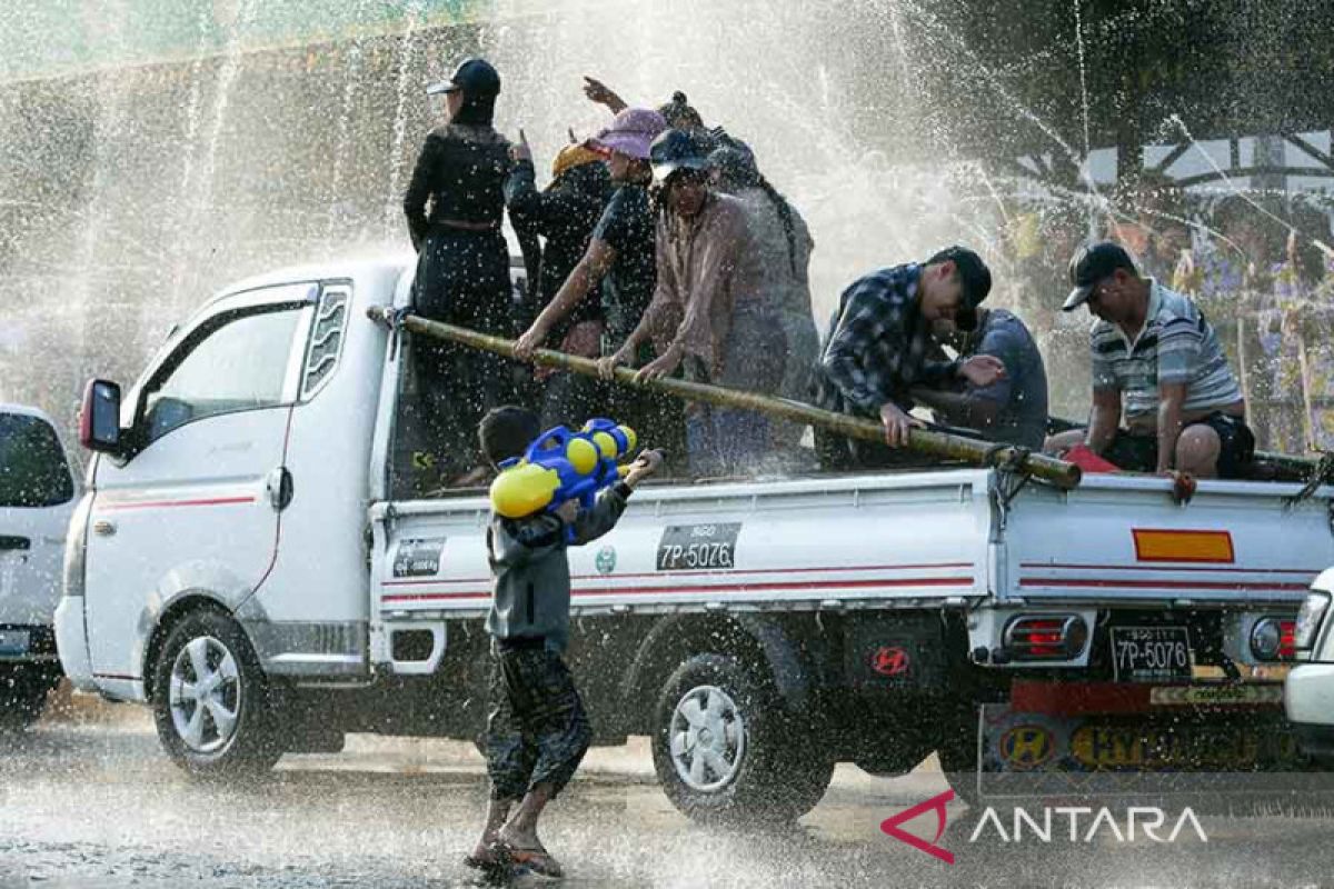 Festival air di Myanmar - ANTARA News