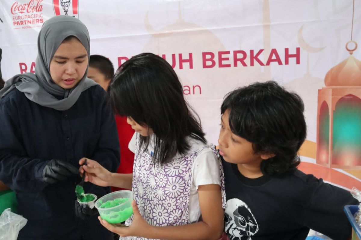 CCEP dan KFC gelar donasi saat Ramadhan