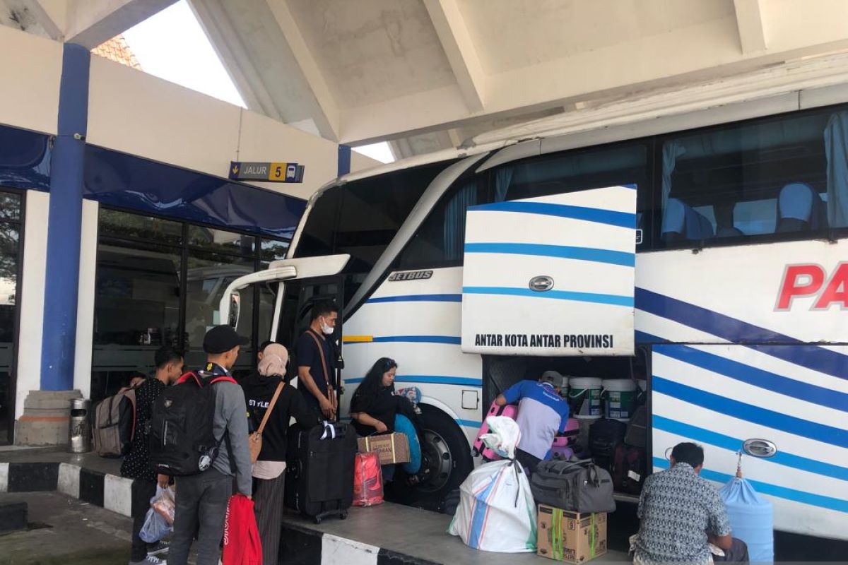 Pengelola Terminal Mengwi imbau pemudik gunakan angkutan resmi