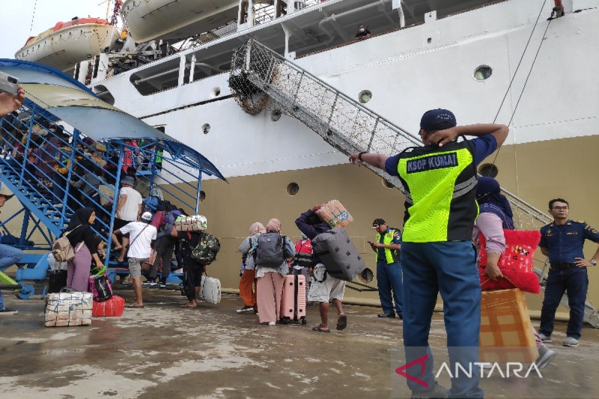 Sudah 18.539 pemudik berangkat melalui Pelabuhan Kumai