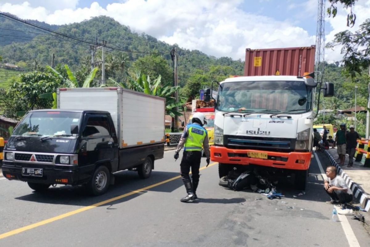 Polisi ingatkan pemudik hati-hati saat melintasi jalur Tasikmalaya