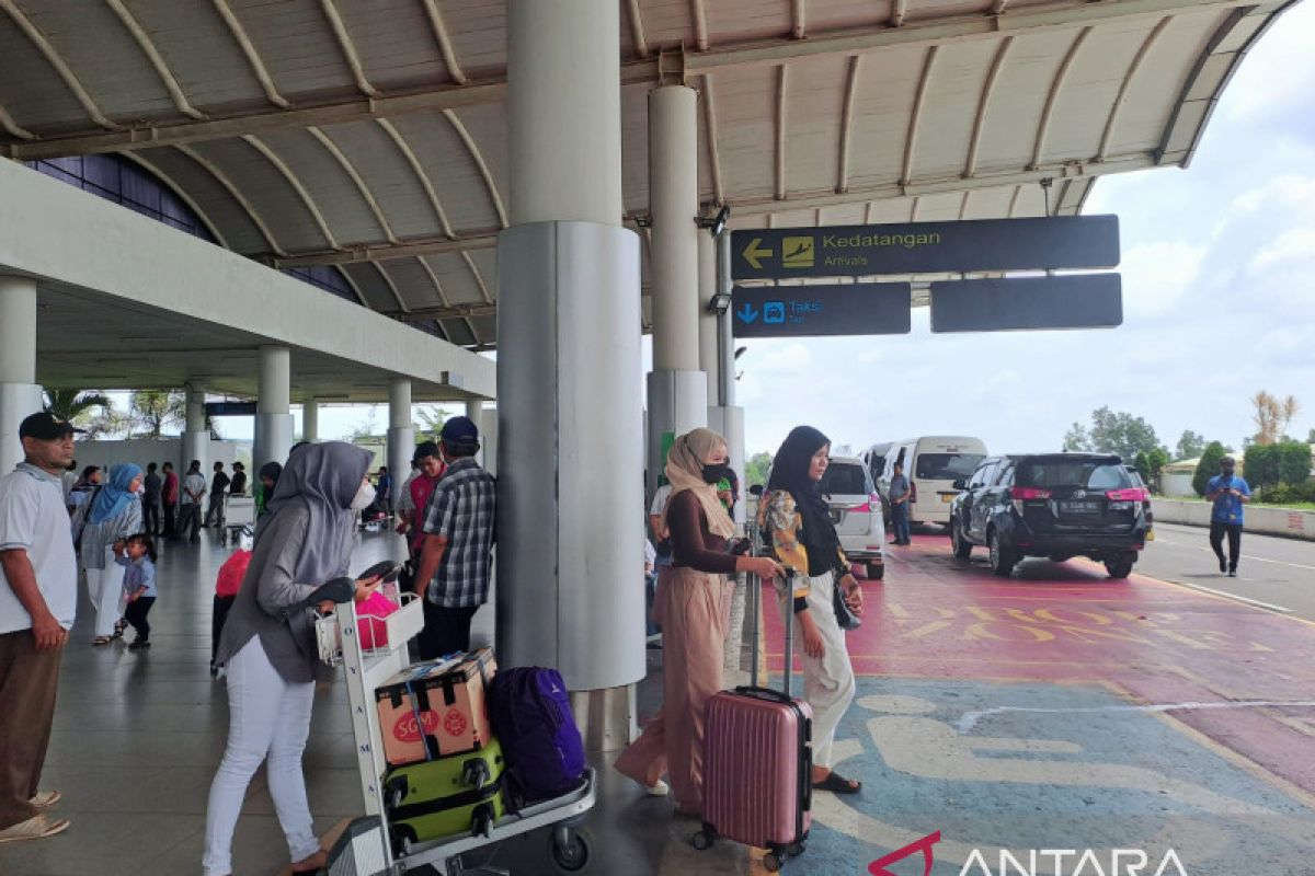 ARUS MUDIK - Bandara Pangkalpinang wajibkan pemudik untuk taati prokes