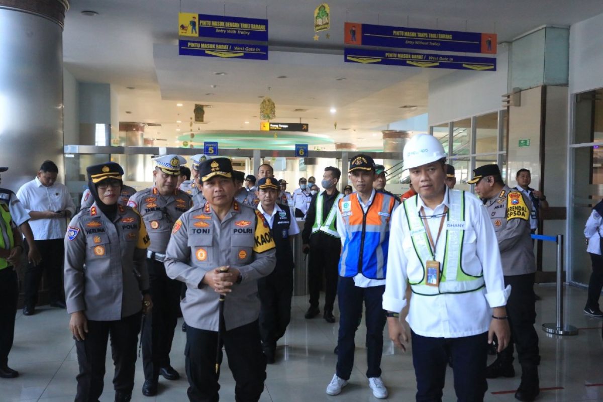 Kapolda Jatim tinjau kesiapan mudik di Pelabuhan Tanjung Perak