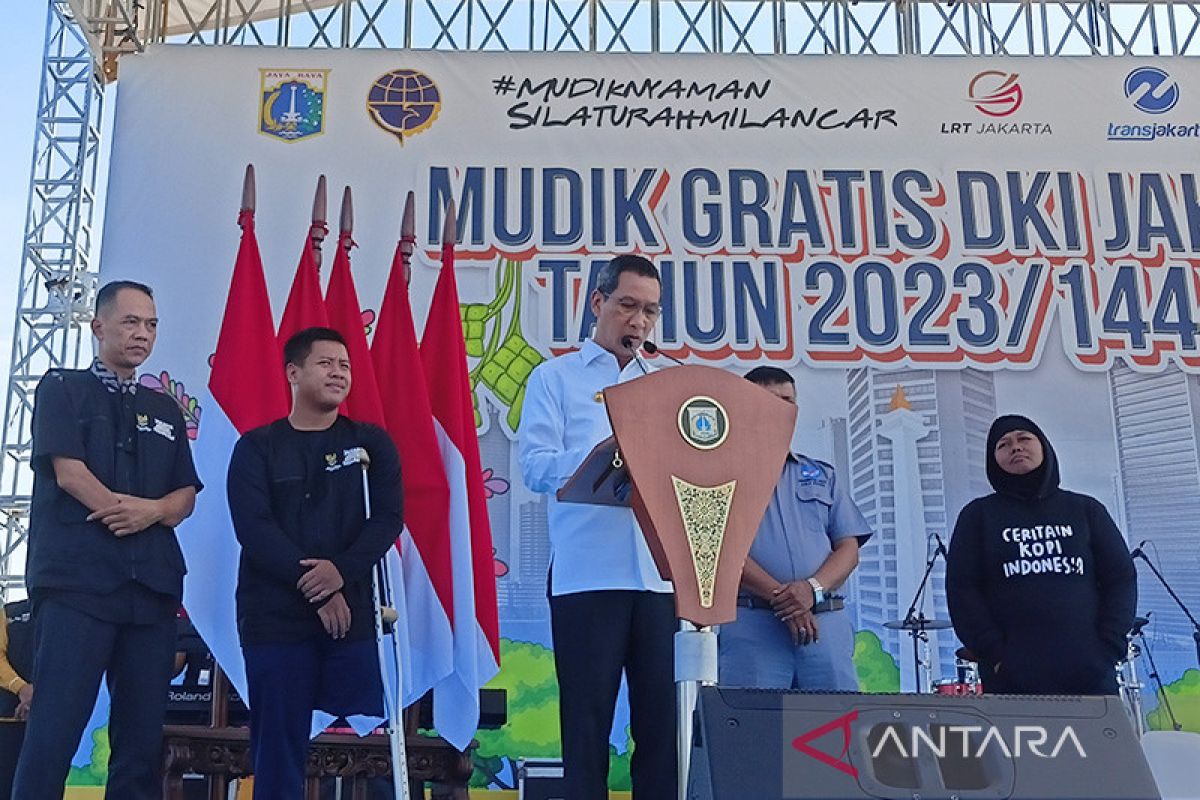 Heru lepas 284 bus program mudik gratis