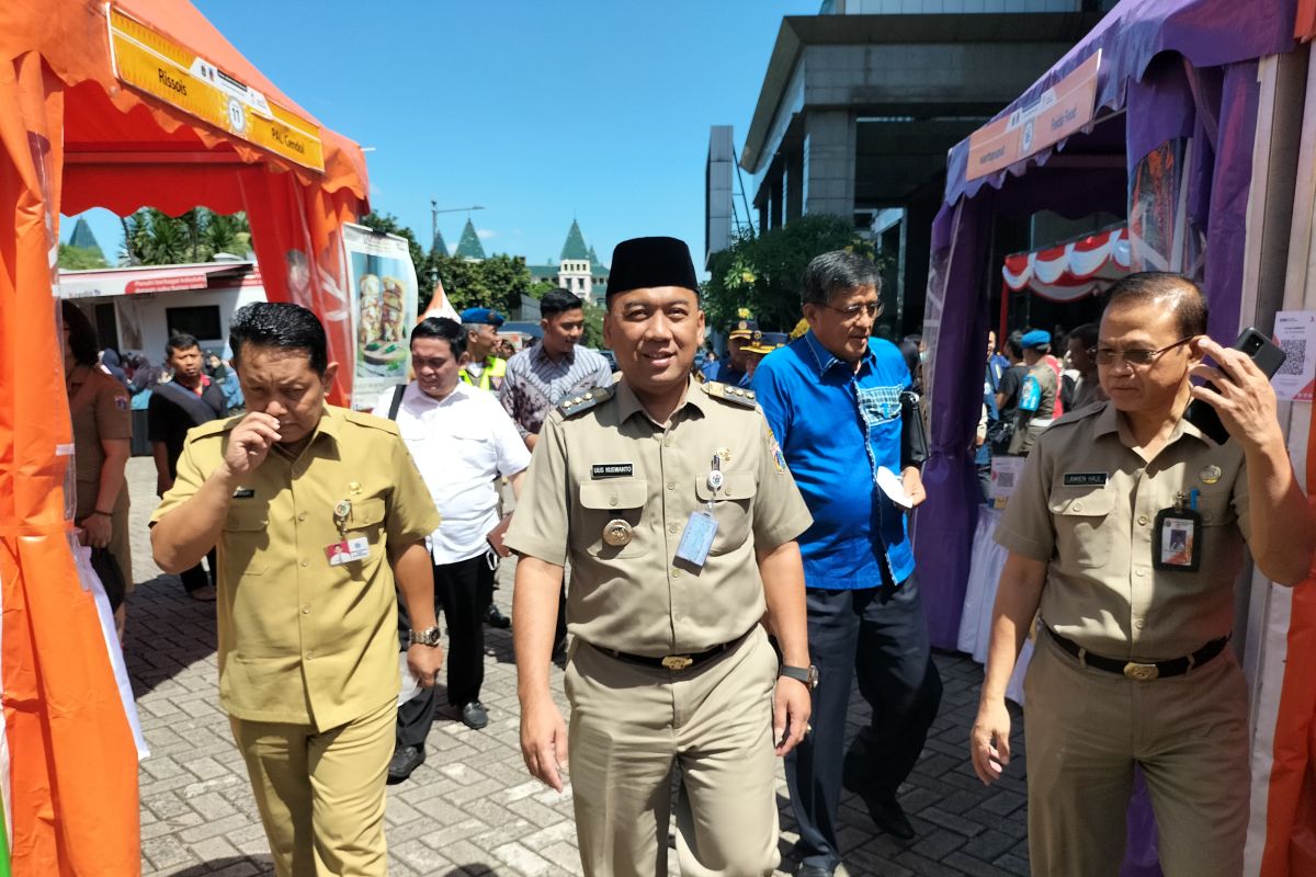 Pemudik diimbau tak bawa pendatang baru ke Jakarta Barat