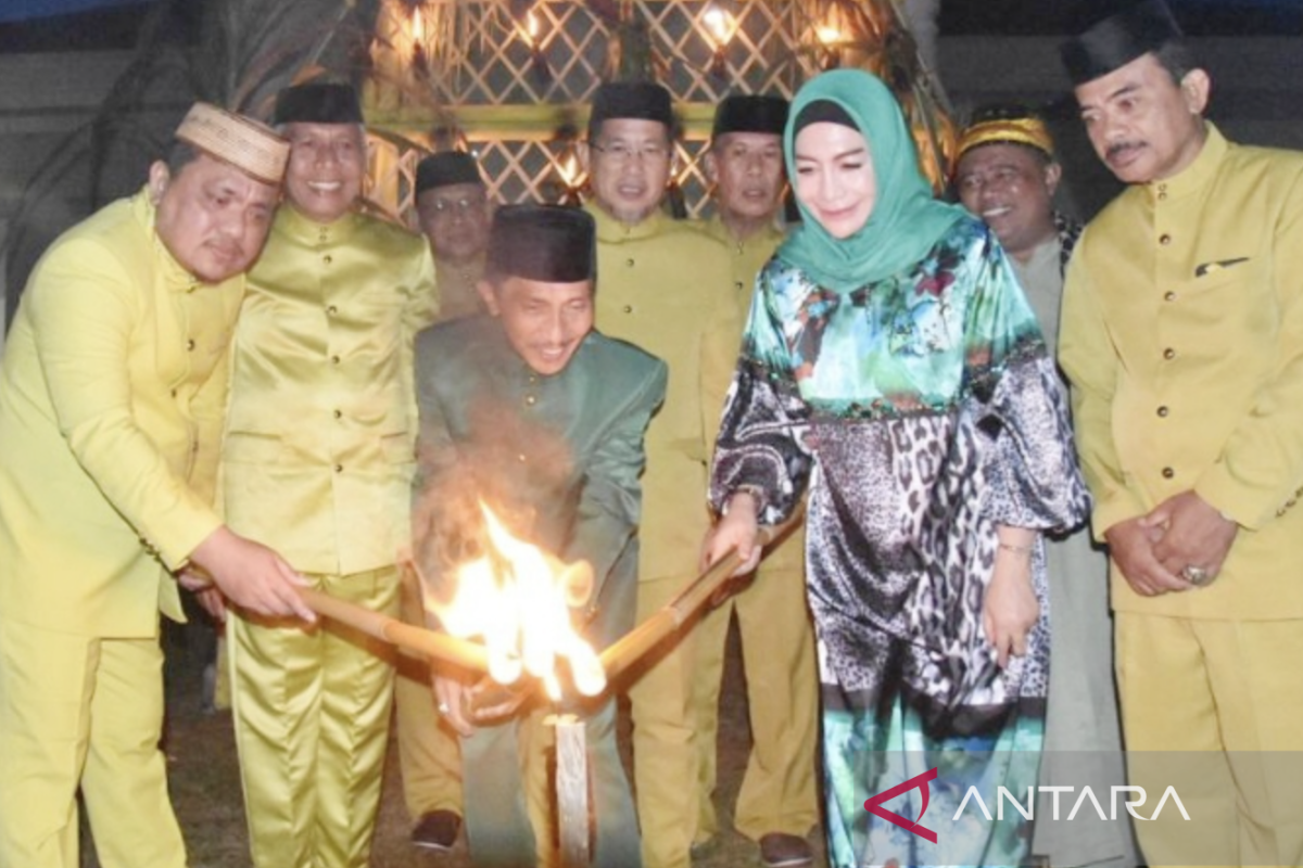 Pemkab Gorontalo gelar tradisi Tumbilotohe jelang Idul Fitri