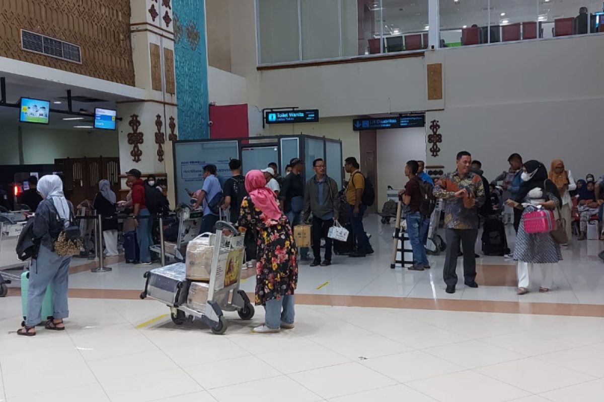 Hari ini di prediksi puncak arus mudik di Bandara SIM