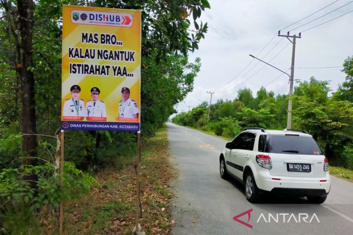 ARUS MUDIK - Dishub Kotabaru pasang imbauan di titik jalur mudik