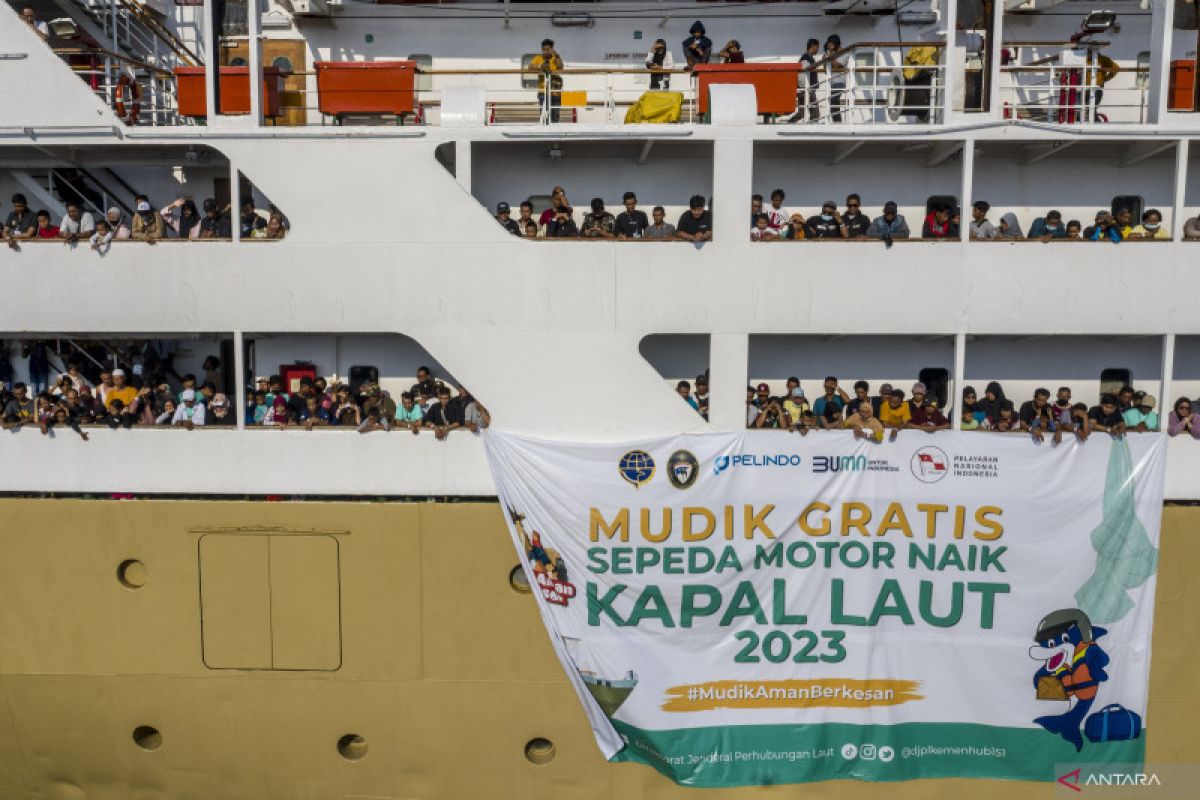 Otoritas pelabuhan Tanjung Priok mencatat keberangkatan 173 pemudik