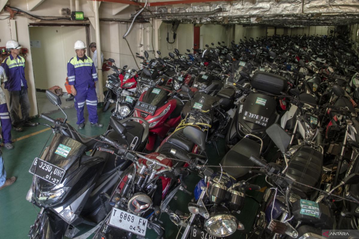 1.083 pemilir sepeda motor gratis tiba di Pelabuhan Tanjung Priok