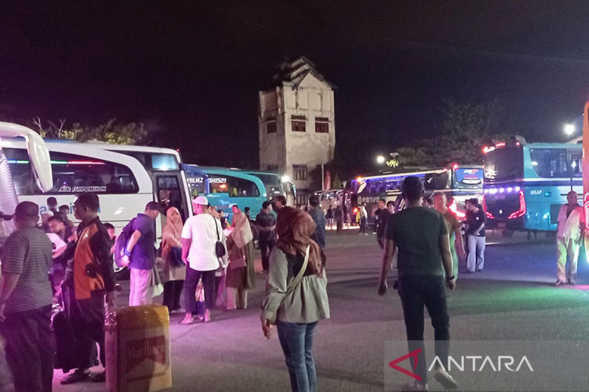 Terminal Banda Aceh berangkatkan 5.381 penumpang mudik